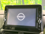 【純正ナビ】人気の純正ナビを装備しております。ナビの使いやすさはもちろん、オーディオ機能も充実!キャンプや旅行はもちろん、通勤や買い物など普段のドライブも楽しくなるはず♪