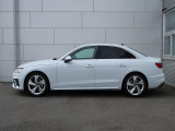 A4 40 TDI クワトロ Sライン 4WD 