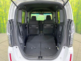 後席を格納すると、これだけの広さが!シーンに合わせたシートアレンジで、大きな荷物も積むことが出来ます♪