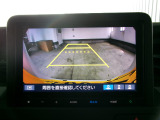 バックカメラの画像です。ガイドラインがスムースな車庫入れをサポートいたします!車庫入れの安心感がアップしますね☆