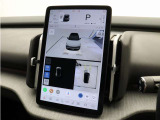 360&deg;ビューカメラは、自車を真上から見下ろすバードアイ映像を表示します。また、フロントビュー、リアビュー、サイドビューの単独表示や、自車周辺の様子を直感的に把握できる3D表示にも対応しています。