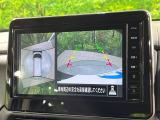 【アラウンドビューモニター】専用のカメラにより、上から見下ろしたような視点で360度クルマの周囲を確認することができます☆死角部分も確認しやすく、狭い場所での切り返しや駐車もスムーズに行えます。