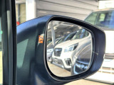 ■リヤビークルディテクション(左右後方からの車両をドアミラーの付け根が点灯し、ドライバーに教えてくれます)