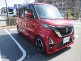 右斜前です。