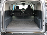 セカンドシートを倒すとより多くの荷物積むこと可能です!
