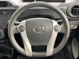 インテリアに合わせたデザインのステアリングは、運転される方のことも考え、運転しやすい形状、大きさです。是非一度、実際に触ってお確かめください。