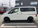 タイヤにはホワイトレターも入っており最近のカスタムが施されております。