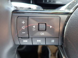 ステアリングスイッチが装備されておりステアリングから手を離す事無くオーディオ類の操作が可能ですので非常に便利です♪