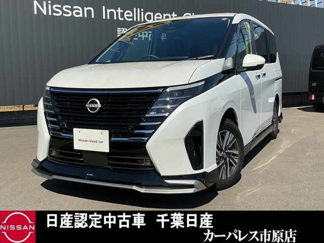 セレナ 1.4 e-4ORCE ハイウェイスターV 4WD 