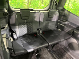 3列目シートはもちろん状態良好☆大人でもゆったりと座って頂けますので、大人数でのお出かけもラクラクです♪ご家族で、気の知れた仲間で、ドライブに行くのが楽しみですね♪