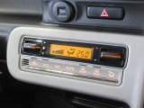 エアコンはオートエアコンになっています。