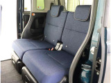 ゆとりある広々とした車内空間は、ドライブを始め買い物やレジャーなど、幅広く活躍します。一人でもみんなとでもお出かけを楽しみましょう!