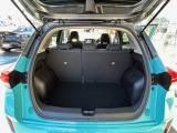 トランクも間口が広く、荷物の載せ下ろしし易いです!