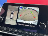 上から丸見えアラウンドビュー!車を真上から見下ろした様な映像を映し出すアラウンドビューモニター。これで車庫入れもラクラク。