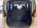 普段のお買い物や通勤、送迎等に十分な荷室スペースを確保しております。セカンドシートを倒すと、大きな荷物の積載も可能です♪