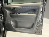 運転席ドアの内張☆パワーウィンドウです♪