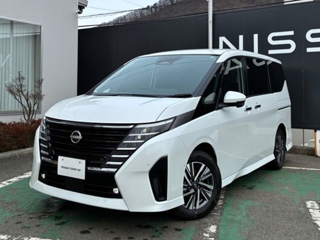 セレナ 1.4 e-POWER ルキシオン 