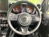 【純正革巻きステアリング】上質な革を使用することで、手にしっかり馴染みとても運転しやすいハンドルです♪