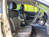 運転席シート廻りは使用感も少なく、良好な状態となっています。前オーナー様が丁寧に使っていたことがよくわかりますね。