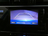 バックモニターで、後方を確認しながら安心して駐車することができます。運転初心者も熟練者も必須の機能ですよ!