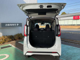 大きく開くリヤハッチ,荷物スペースも確保できます