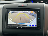 車庫入れ・駐車を安心サポート!バックカメラ装備です。