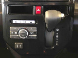 温度を設定すれば、自動で車内の温度管理をしてくれる優れものです♪ATミッションで運転楽々