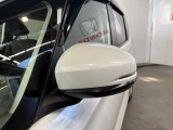 視認性に優れたドアミラーウィンカー付き!
