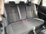 後席の画像です。長距離ドライブでも、疲れず快適に過ごせますよ♪