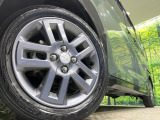 【純正15インチアルミホイール】外観にマッチした純正アルミホイールを装着しております。各種社外アルミホイールや、スタッドレスタイヤも取扱いしております。是非ご相談ください♪