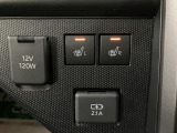 運転席/助手席シートヒーターが装備されています!シートの座面と背面を暖めるシートヒーター。冬の寒い日や、寒冷地でのドライブで活躍します☆