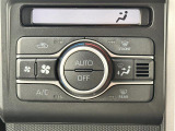 【 オートエアコン 】車内温度を感知して自動で温度調整をしてくれるのでいつでも快適な車内空間を創り上げます!