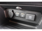 運転席/助手席シートヒーター付です。