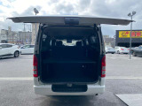 彦根インターからお車で3分とアクセス便利!近くには有名観光地の彦根城もありますので、観光と合わせてのご来店も良いですね♪活気溢れる自慢のスタッフがお客様のご来店をお待ちしております!