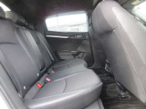 2列目も足元が広々しています。足元が狭い車は乗っていても疲れますよね・・・これだけ広ければ後部座席の方も大満足!皆様で楽しいドライブを!
