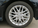 純正15インチアルミホイール装備!