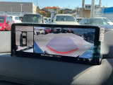 全方位モニターつきで駐車も安心!
