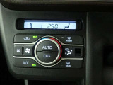 ちょっと嬉しいオートエアコン装備です!