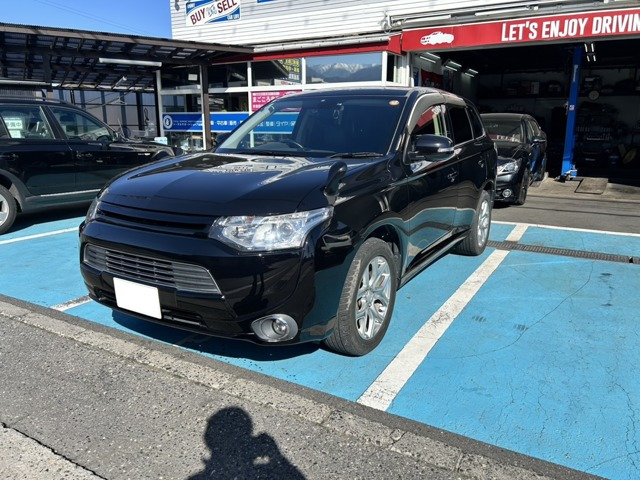 アウトランダーPHEV2.0 G セイフティパッケージ 4WD