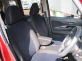 ルークスのフロントシートです。座り心地もバッチリです。