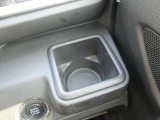 運転席で使用できるドリンクホルダーです。