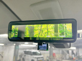【デジタルルームミラー】後席の大きな荷物や同乗者で後方が確認しづらい時でも安心!カメラが撮影した車両後方の映像をルームミラー内に表示。クリアな視界で状況の確認が可能です!