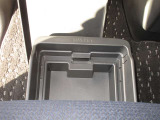 収納BOXは2段式です