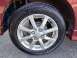 純正アルミホイール装着車