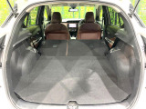 後席を格納すると、これだけの広さが!シーンに合わせたシートアレンジで、大きな荷物も積むことが出来ます♪