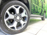 【純正15インチアルミホイール】外観にマッチした純正アルミホイールを装着しております。各種社外アルミホイールや、スタッドレスタイヤも取扱いしております。是非ご相談ください♪