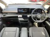 運転席周りの装備がご覧いただけます。展示場では実際にシートに座って確認していただけます。