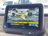 バックカメラ装備で後退時も安心です。