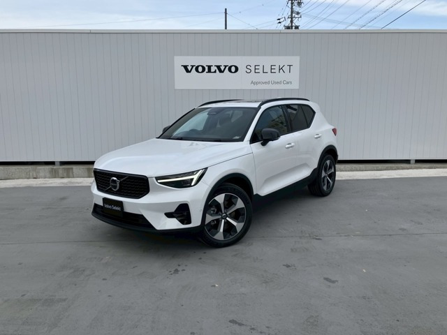 XC40 ウルトラ B4 AWD ダークエディション 4WD 