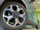 【純正15インチアルミホイール】外観にマッチした純正アルミホイールを装着しております。各種社外アルミホイールや、スタッドレスタイヤも取扱いしております。是非ご相談ください♪